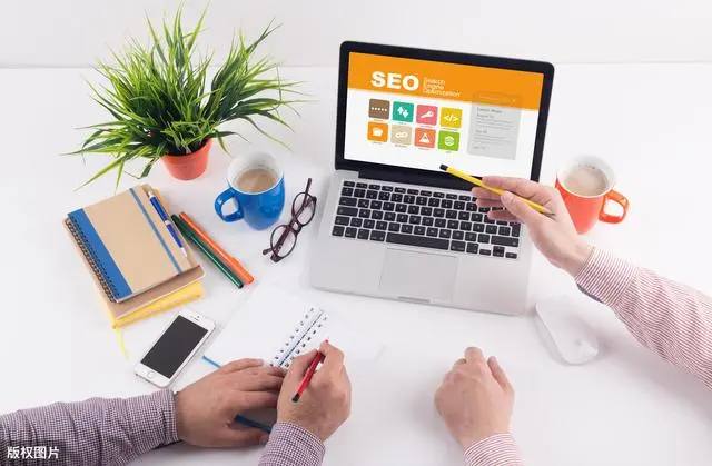 金店老板说金价跌起来像泄洪